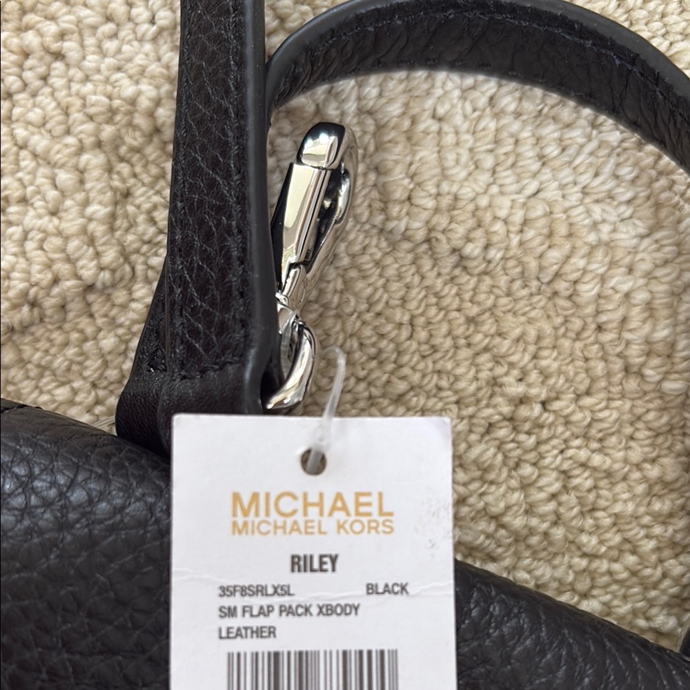 Michael Kors Black bag with Adjustable / removable Straps + short handle -nwt - Picture 4 of 4